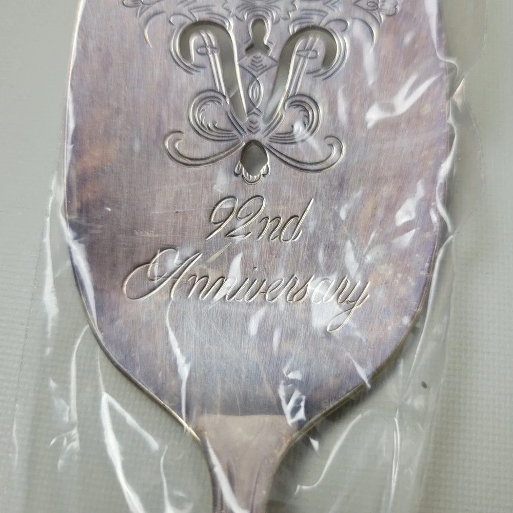 Avon Presidents Club 1978 92nd Anniversary Silverplate Pie Cake Server Boxed